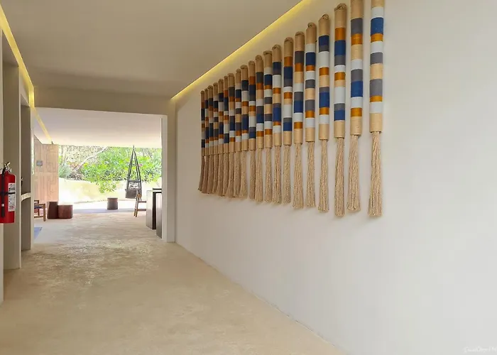 Iik By Groovy Stays- A Hip Condo-hotel With Wifi, Rooftop, Pool, Sleeps 6