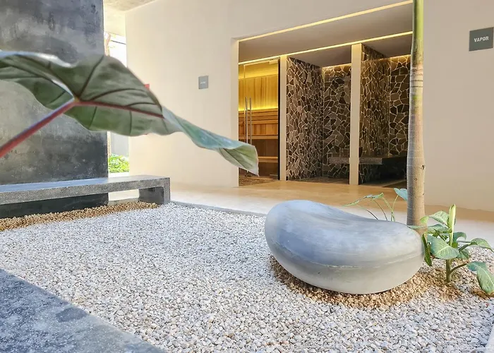 Iik By Groovy Stays- A Hip Condo-hotel With Wifi, Rooftop, Pool, Sleeps 6 Tulum