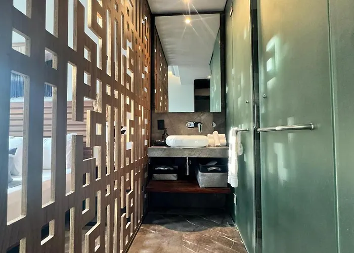 Iik By Groovy Stays- A Hip Condo-hotel With Wifi, Rooftop, Pool, Sleeps 6 Aparthotel